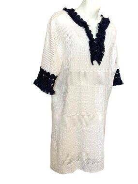 Belle Badgley Mischka White & Navy Cotton Shift white Dress With navy Trim Size